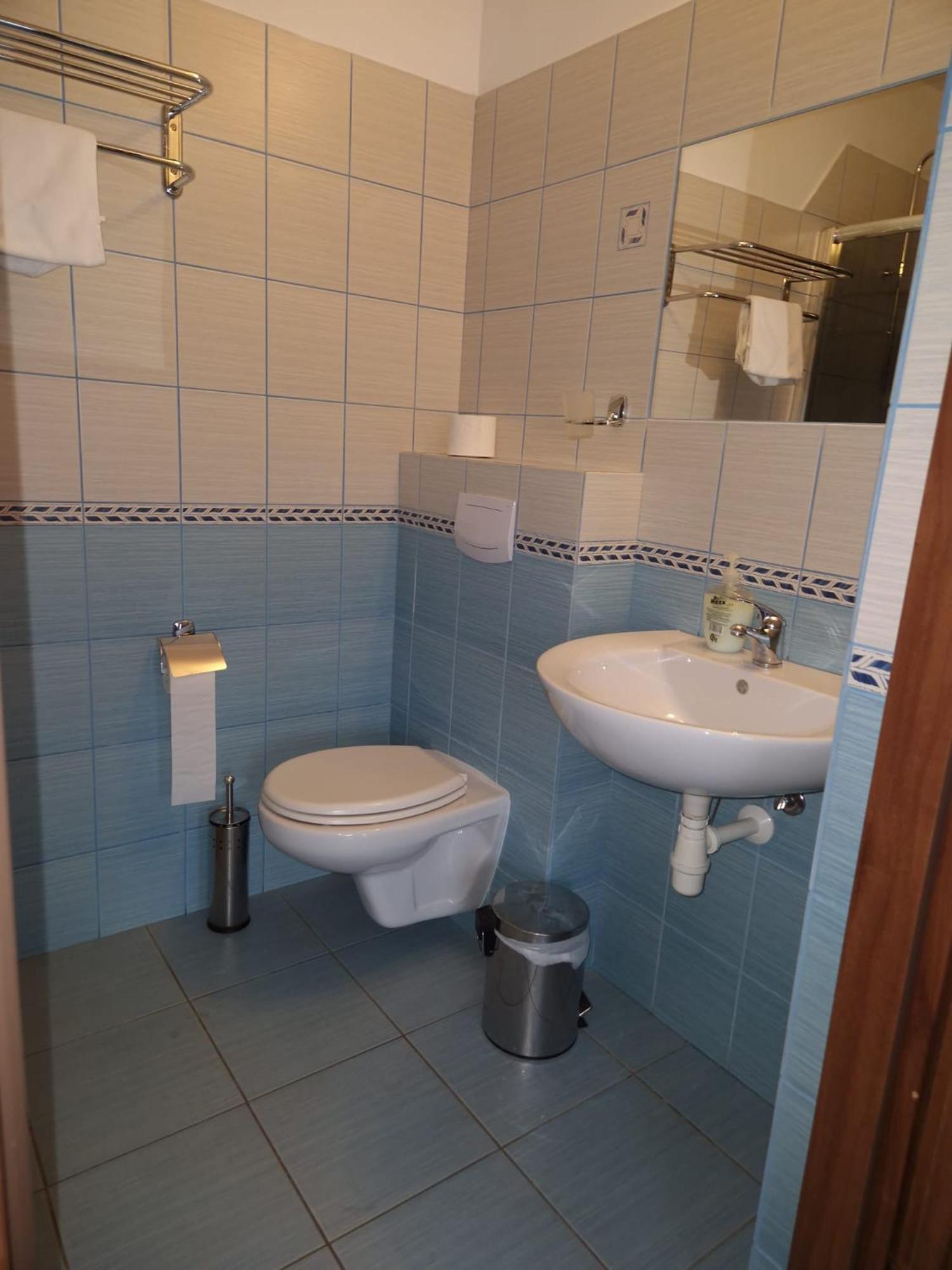 Hotelik Ustrzycki Ustrzyki Dolne Exterior foto