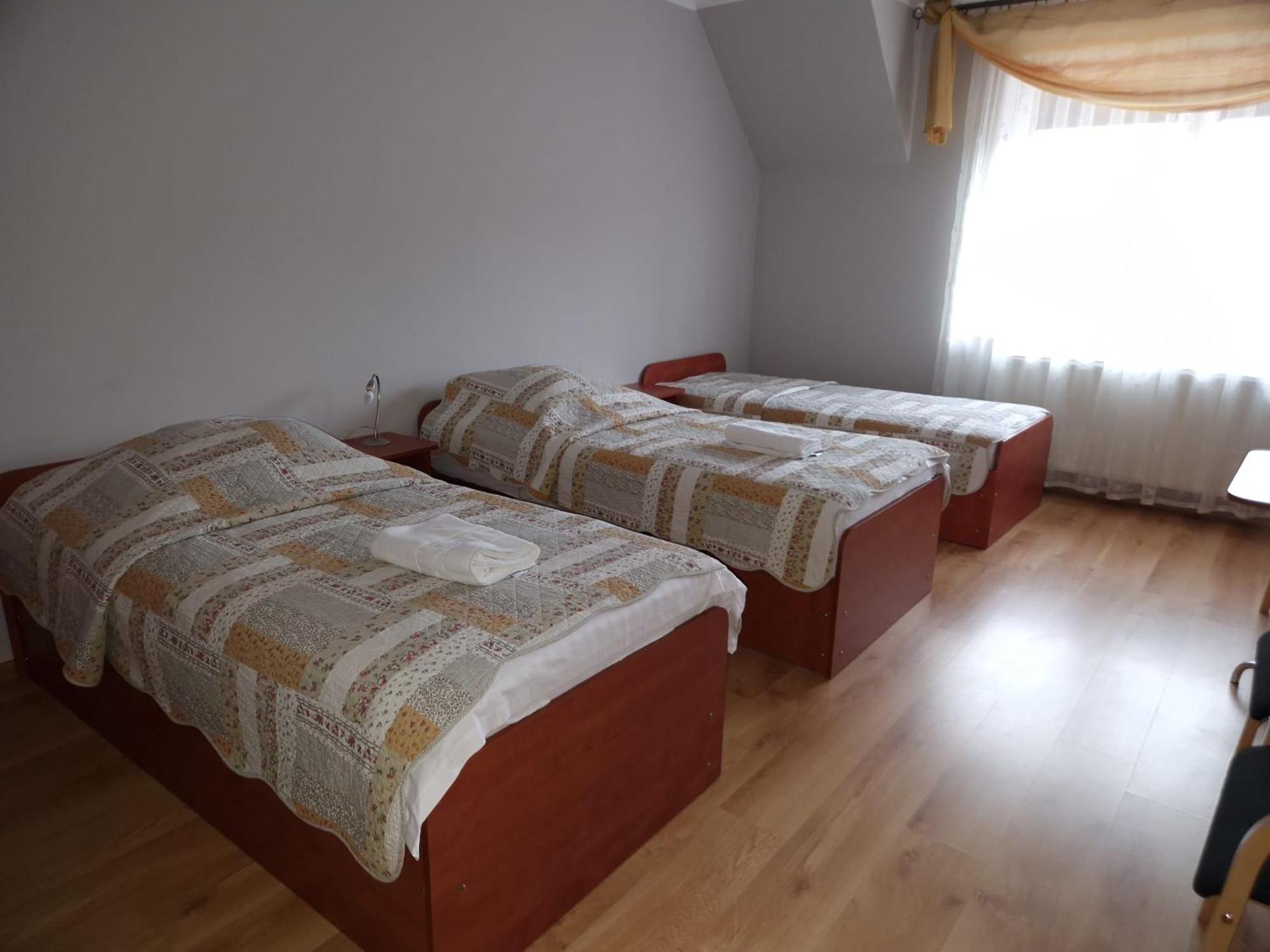 Hotelik Ustrzycki Ustrzyki Dolne Exterior foto