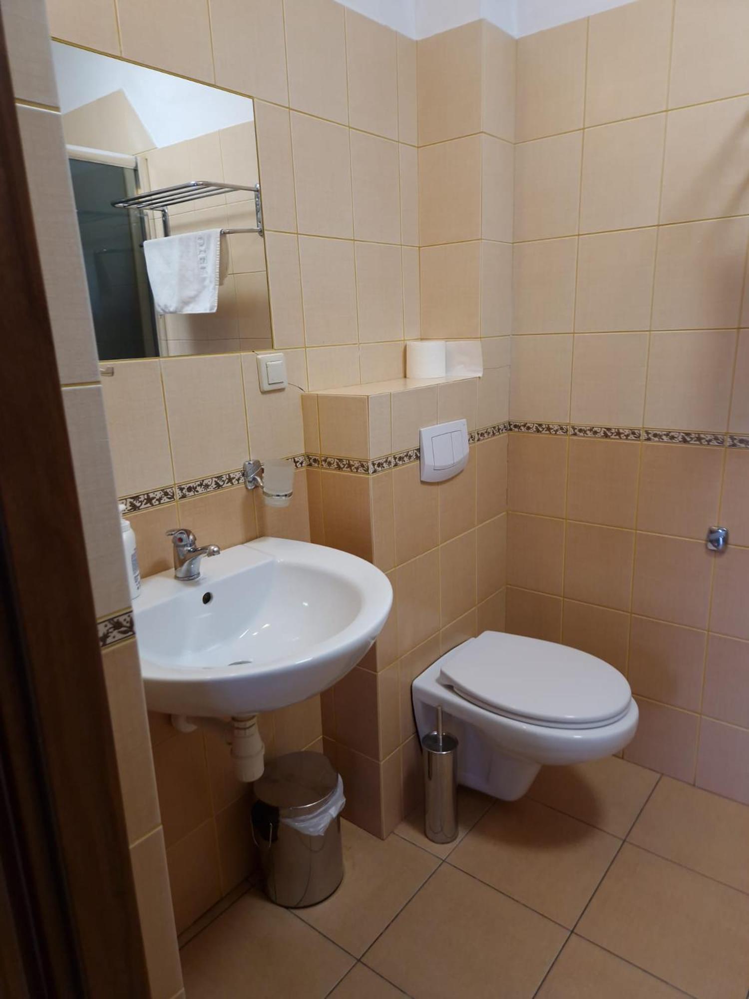 Hotelik Ustrzycki Ustrzyki Dolne Exterior foto