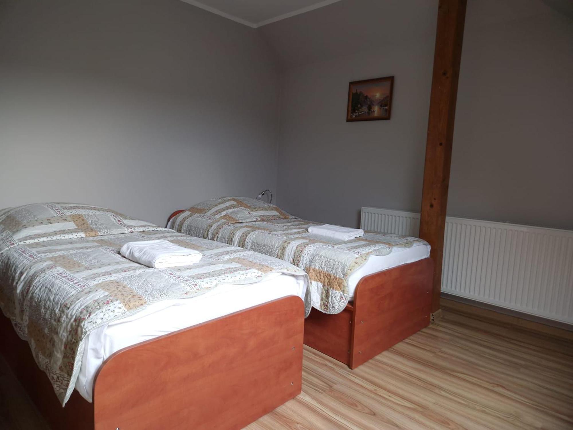 Hotelik Ustrzycki Ustrzyki Dolne Exterior foto